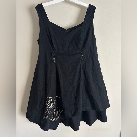 Women’s Disney Peter Pan Neverland Asymmetrical Lace Up Dress Black Gold Foil 16 - Picture 1 of 10